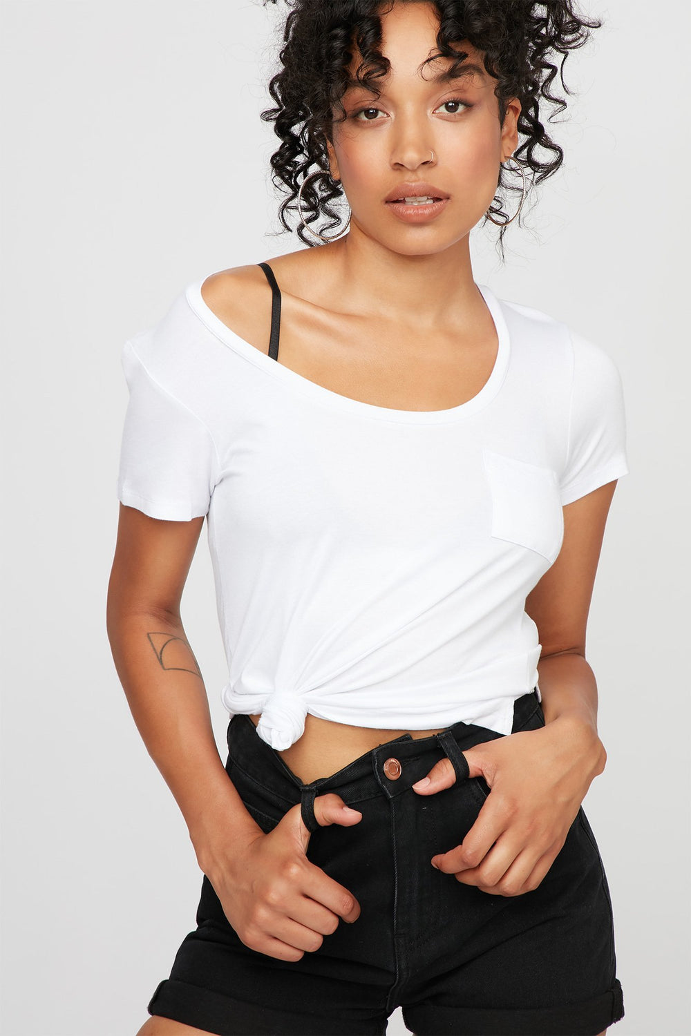 Women Scoop Neck Lightweight Pocket Coloured T-Shirt White
