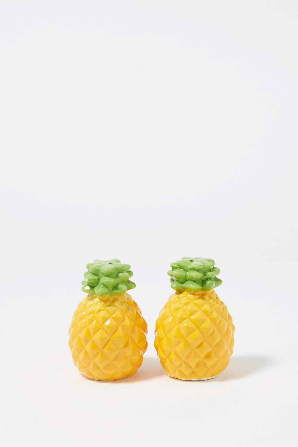 Women Pineapple Salt & Pepper Shaker Set (2 PC) Yellow